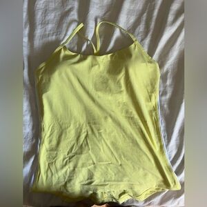 Stori size 8 yellow top